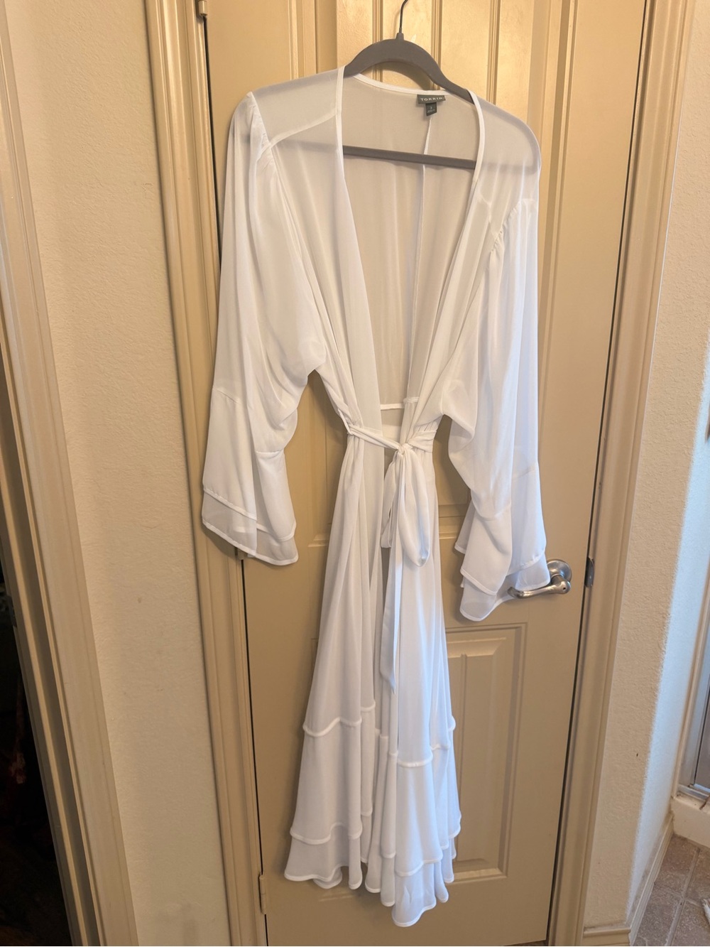 NWOT White Cover Up